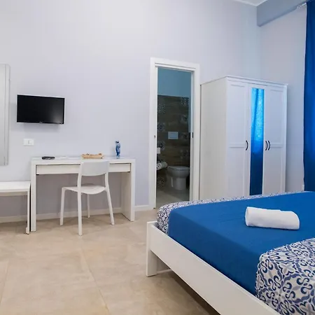 Bed & Breakfast Le Stanze Dell'emiro 4*