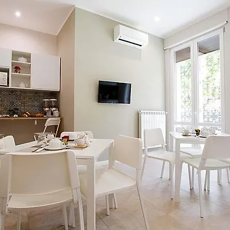 Bed & Breakfast Le Stanze Dell'emiro 4*