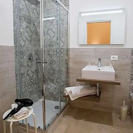Le Stanze Dell'emiro Bed & Breakfast 4*