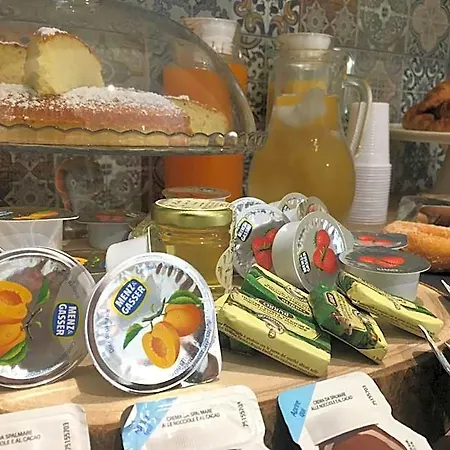 Le Stanze Dell'emiro Bed & Breakfast